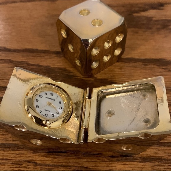 Vintage Die-Cast Brass Dice Novelty Clock - Picture 3 of 9